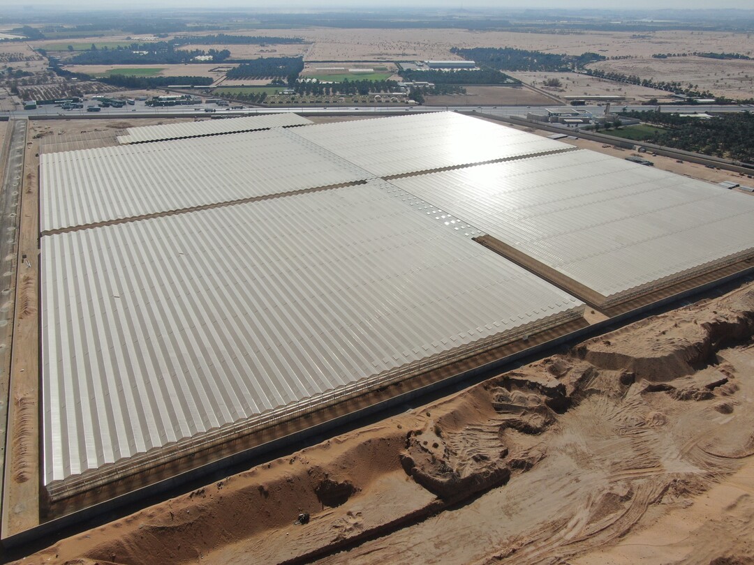 A 20 hectare semi-closed glass greenhouse project under construction for Dava in Saudi-Arabia.
