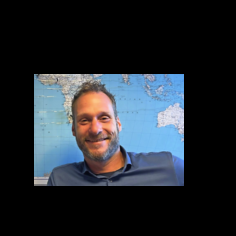 Mr. Mos is active at Hortonomy, where he addresses energy and climate challenges within the horticultural sector.