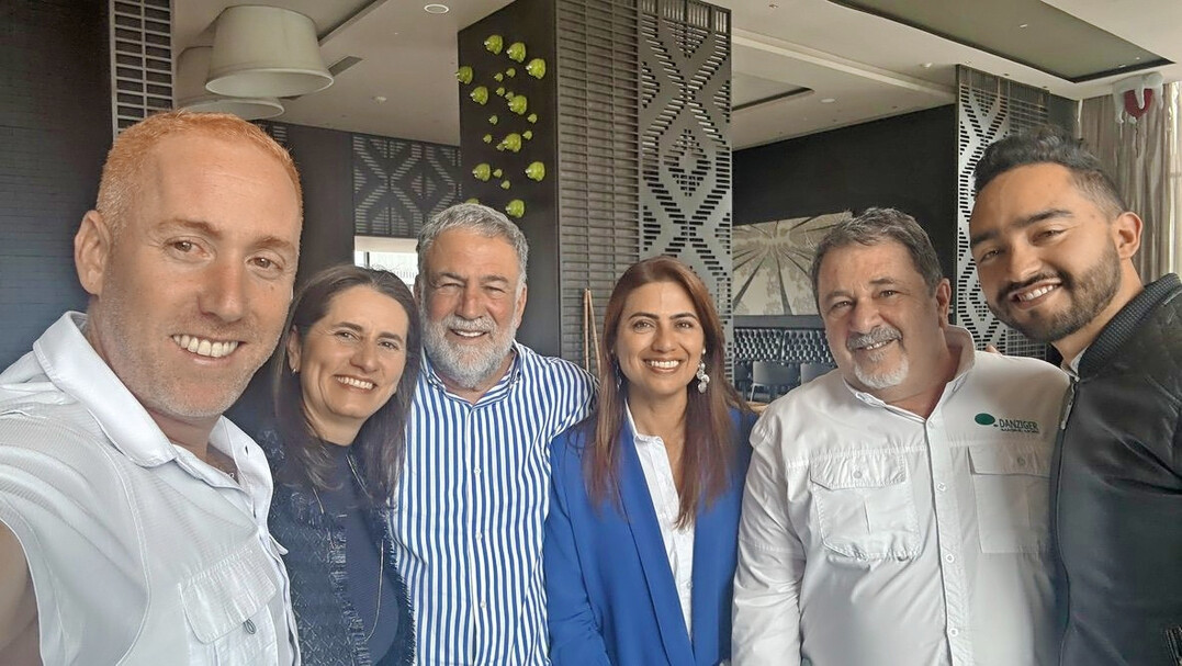 In the photo, from left: Standing behind the new partnership  from left: Ori Danziger (Deputy CEO, Danziger Global), Veronica Herrera (CEO Progeny Breeding), Gaby Danziger (CEO Danziger Global), Eliana Diaz (Sales Manager Danziger Colombia), Uri Goldstein (CEO Danziger Colombia), and Juan Pablo Torres (Sales Manager Progeny Breeding).