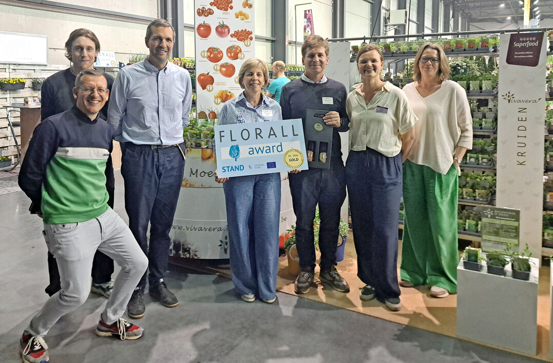 For the first time, the jury presented an 
<b>award for the best trade fair stand</b>
. The award went to Decadt-Verhelst from Staden. 