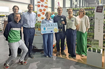 For the first time, the jury presented an 
<b>award for the best trade fair stand</b>
. The award went to Decadt-Verhelst from Staden. 