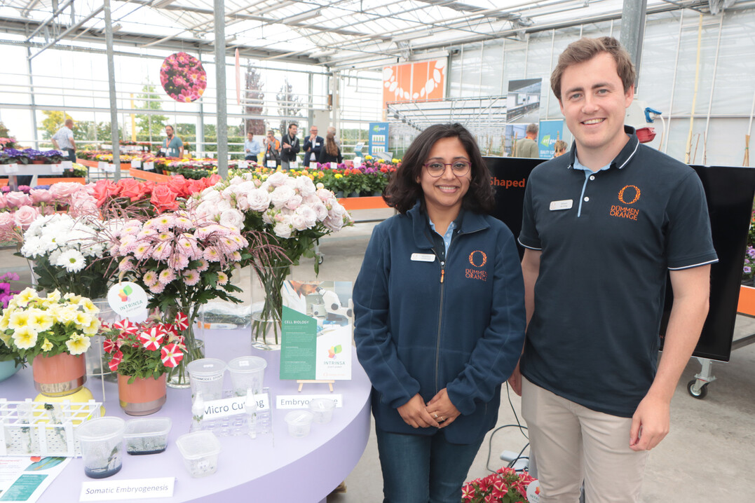 Sayantani Chatterjee and Willem de Jong, Dmmen Orange, with "Intrinsa". 
