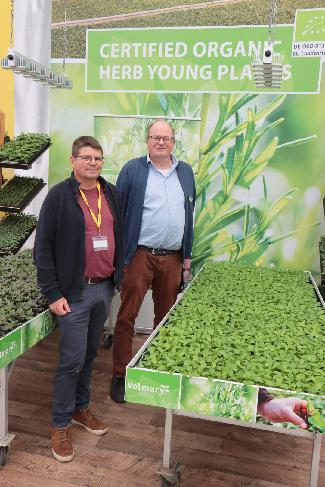 From left: Florian Berger (Multikraft) and Raimund Schnecking (Volmary) are passionate about organic young plants.