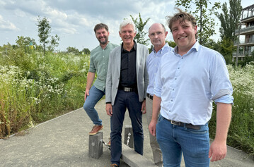 ENA board from left: Mr Mateusz Milczynski, Vice-President; Mr Henk Raaijmakers, 
outgoing President; Mr Willy De Nolf, Treasurer; Mr Tim Van Hulle, newly elected President.