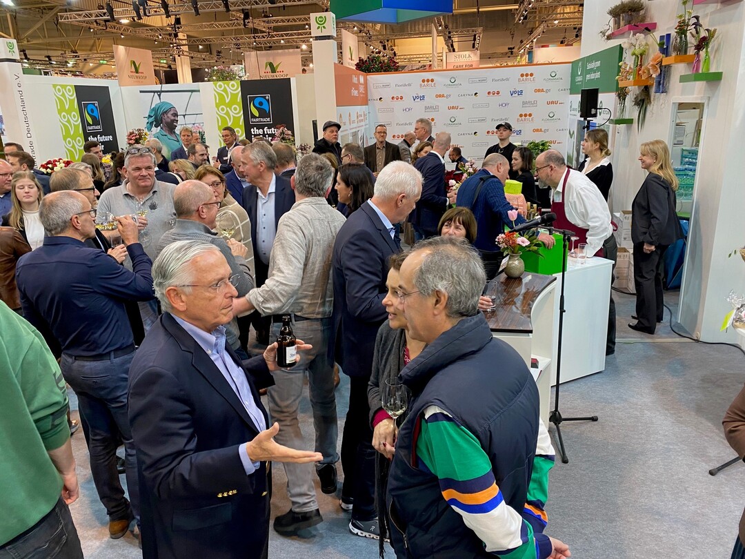 Numerous guests had followed the invitation of the BGI...