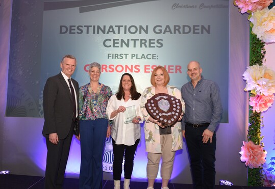 Christmas Competition (DGC): Garsons Garden Centre, Esher, getting award at the last GCA Conference.