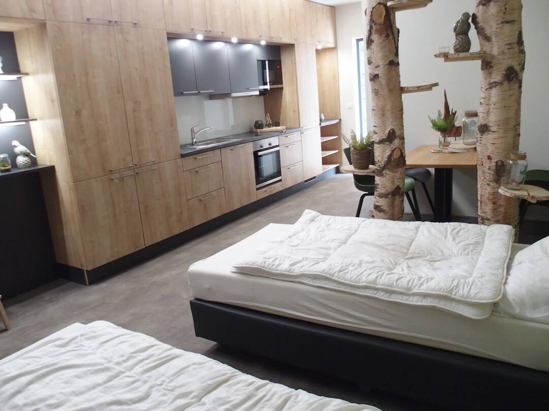 To make the seasonal workers feel comfortable: the employee hotel in good hotel standard.