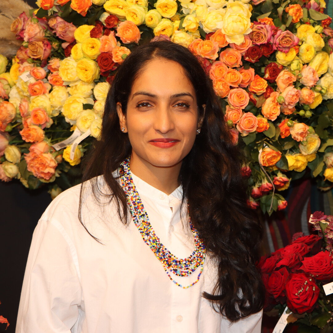 The variety and quality of the cut roses from Red Lands Roses in Kenya is impressive. The production on 28 ha is carried out according to the standards of several well-known labels (MPS-A, GlobalGAP, FFP and others), explained the managing director Disha Copreaux.
