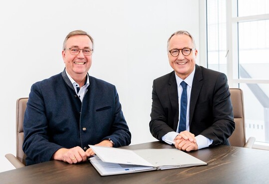 Hajo Hinrichs (left) and Oliver P. Kuhrt