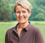 Mariel Kleeschulte is 54 years old and the mother of two adult daughters. Since 1996, the agricultural engineer has been managing partner of Kleeschulte Erden GmbH & Co. KG since 1996.