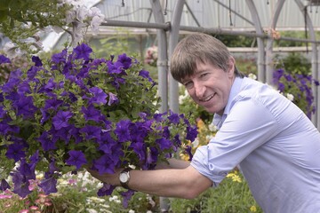 GCA CEO Peter Burks, says: Also doing well in April were seed & bulb sales."