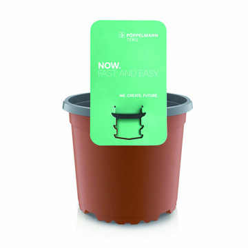 The thermoformed round pot VCG 13 K is now available with practical label slots.