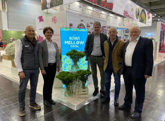 Dr. Carlo Moraglia (second from right) and the Selecta one team.