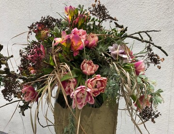 First place in the IPM Trade Fair Cup in the "Bouquet" category went to Lilli Kramer, a trainee at Kramer Garten & Ambiente in Buchholz.