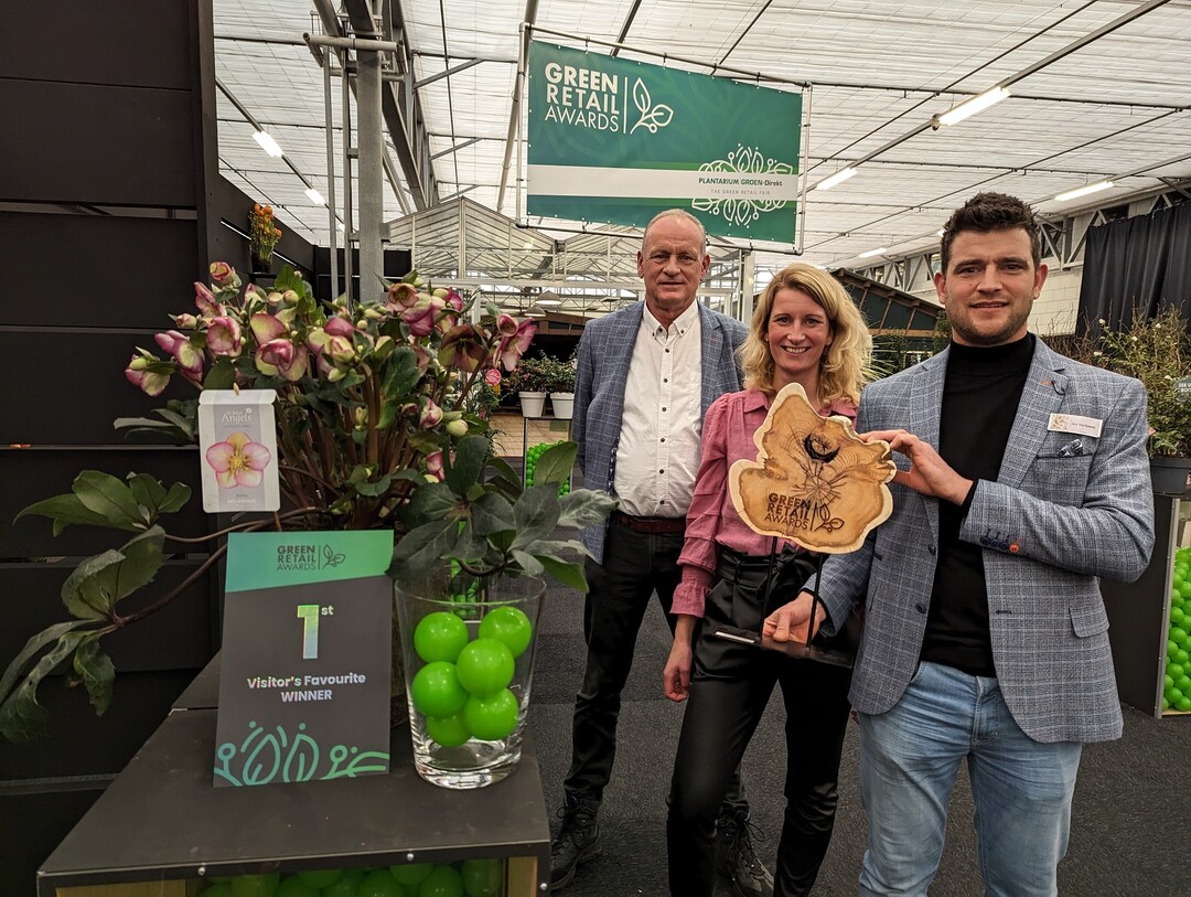 Visitors Favourite Green Retail Award: The most favourite was Winter Angel Helleborus Frostkiss Magico submitted by Kwekerij Verboom B.V. from Zevenhuizen.